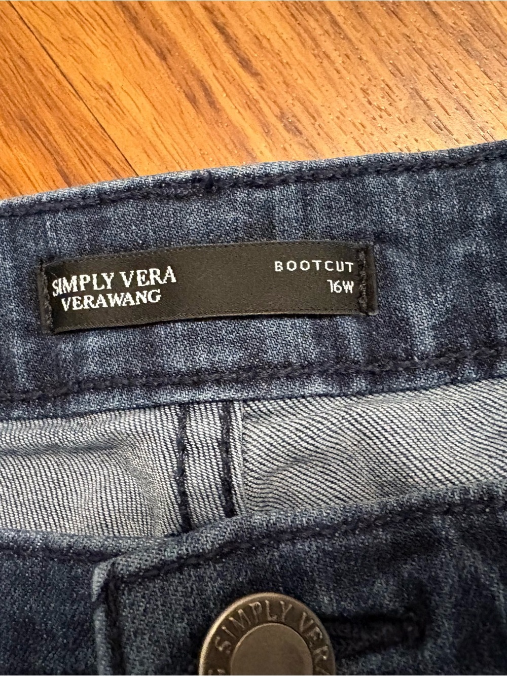 Simply Vera Vera Wang Women's Blue Medium Wash Bootcut Jeans Stretch 16W - Picture 6 of 12